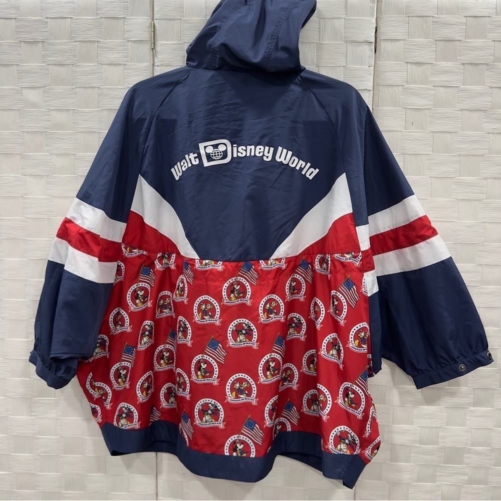 WALT DISNEY WORLD 50 Year Anniversary Mickey & Friends Pull Over Windbreaker L - Picture 2 of 12